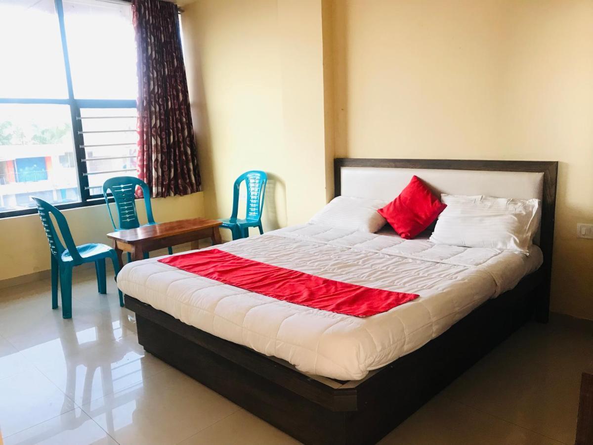 Staymaker Prakash International Gonikoppal Buitenkant foto