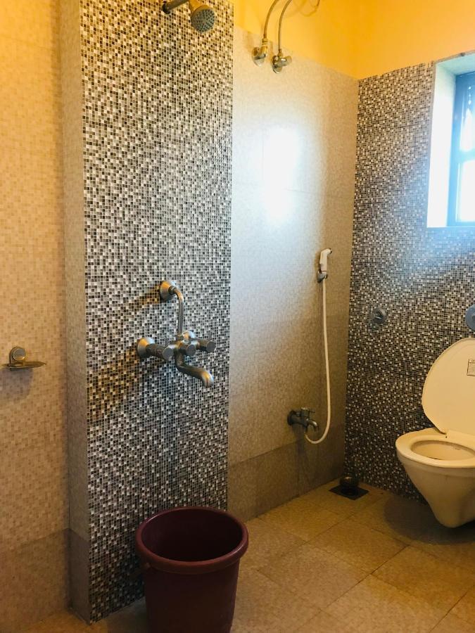 Staymaker Prakash International Gonikoppal Buitenkant foto