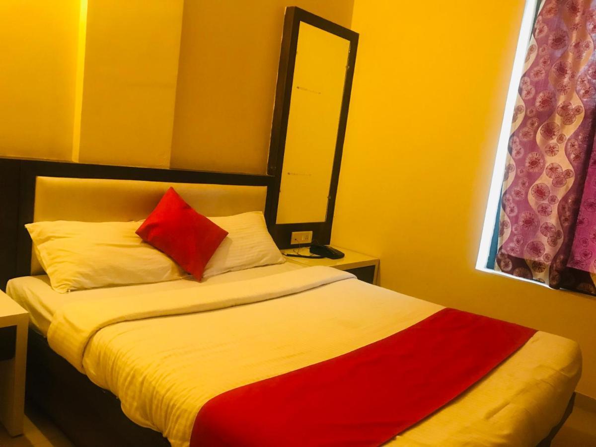 Staymaker Prakash International Gonikoppal Buitenkant foto