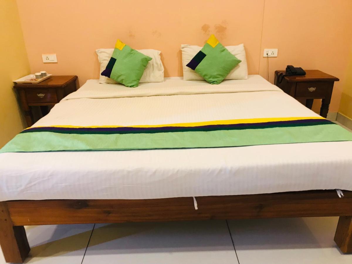 Staymaker Prakash International Gonikoppal Buitenkant foto
